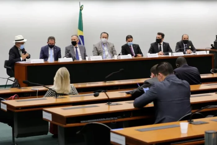 Bancada-evangélica_Michel-Jesus-Câmara-dos-Deputados-960x640