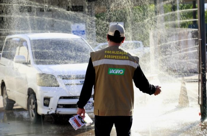 Barreira-da-Iagro-contra-a-gripe-aviária-em-Corumbá-Foto-Saul-Schramm