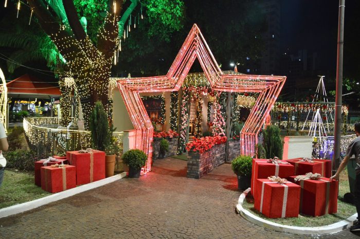 Casa do Papai Noel na Praça Ary Coelho encanta e vira marco histórico