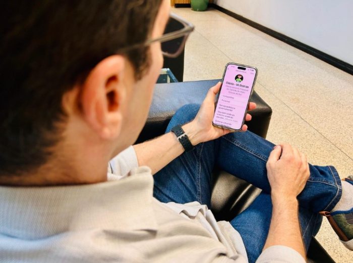 Com linguagem simples e atendimento pelo WhatsApp, Glória aproxima o Detran-MS da população