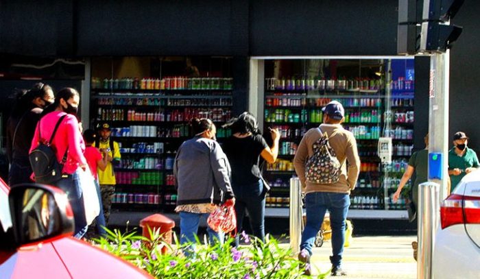 Comercio-Foto-Saul-Schramm