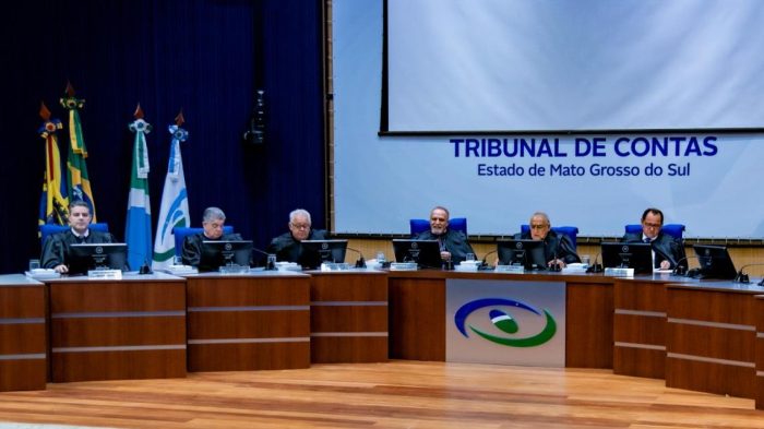 Conselheiros analisam mais de 40 processos da Ordem do Dia