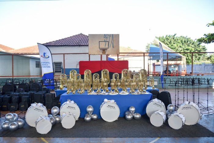 ENTREGA-DE-INSTRUMENTOS-REME