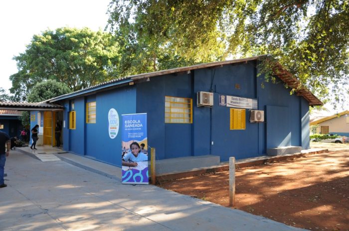 ESCOLA-SANEADA-ROBERTO-AJALA