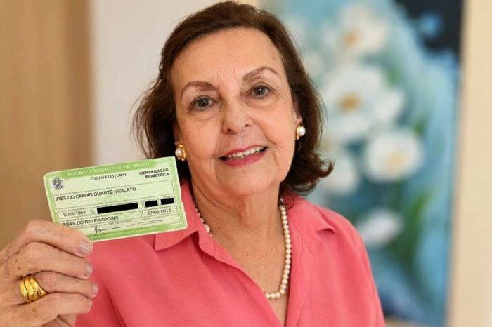 Eleições 2026 Com mais de 70 anos, professoras aposentadas fazem questão de votar