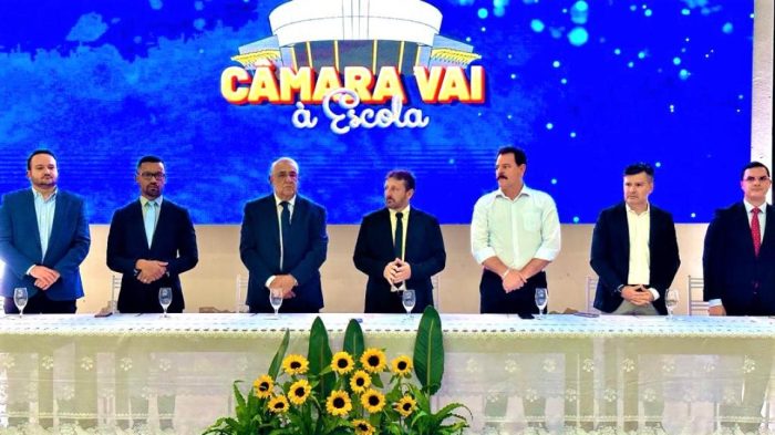 Em Chapadão do Sul, presidente do TCE-MS prestigia evento de encerramento do programa “Câmara Vai à Escola”