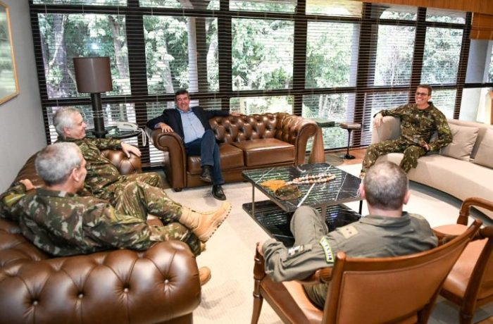 Em visita ao Governo de MS, Comando Conjunto das Forças Armadas reitera apoio à Operação Pantanal