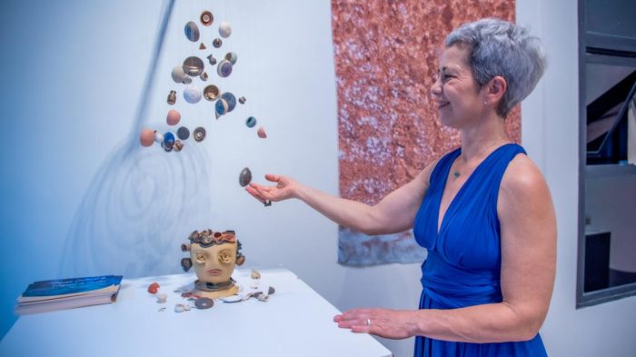 Espaço Cultural do TCE-MS apresenta exposição que une cerâmica e fotografia digital