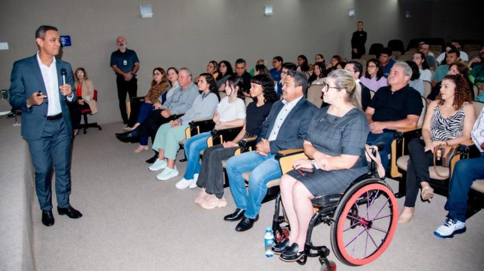 Estudantes de Chapadão do Sul conhecem o TCE-MS