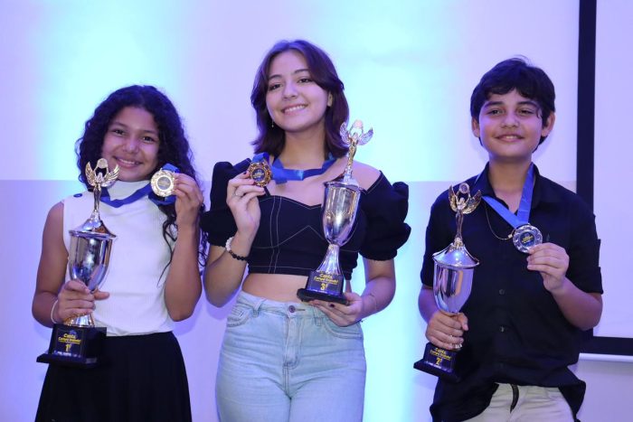 Festival da Canção tem apresentação de 20 alunos da REME e seis premiações