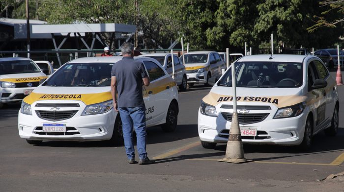 Fim do exame de baliza no pátio do Detran marca mudança no processo de habilitação