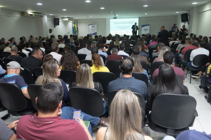 Fiscalização de contratos é tema de palestra para servidores