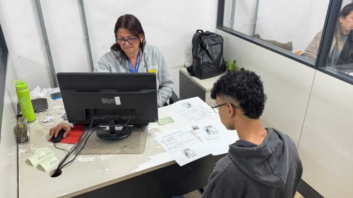 Funsat começa a semana com 1,1 mil vagas
