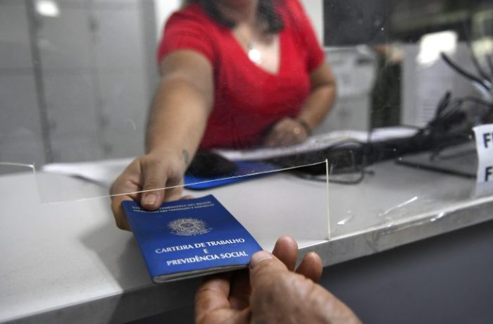 Funtrab-Carteira-de-Trabalho-Foto-Bruno-Rezende