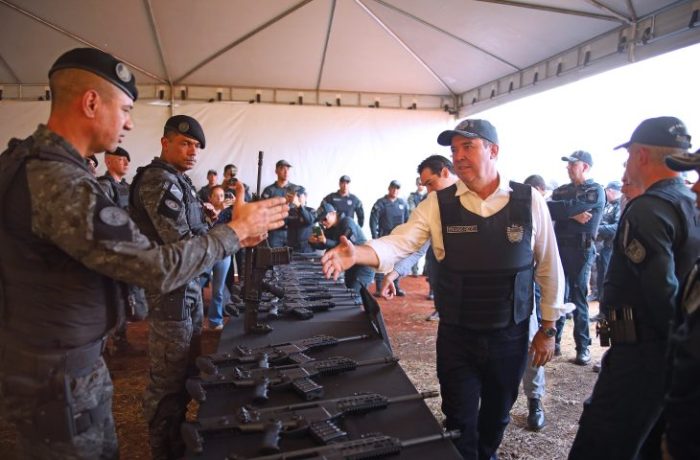 Garantindo a segurança pública, Governo de MS entrega novos fuzis para polícias Militar e Civil