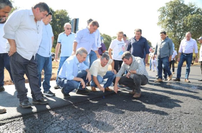 Governador-cumpre-agendas-em-Anastacio-Foto-Saul-Schramm