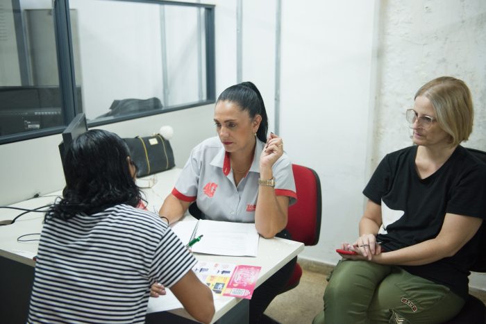 Jovens são maioria em atendimentos de mutirão do Emprega CG, que ofertou 1.300 vagas nesta sexta-feira