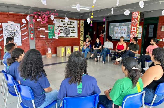 No Dia C, alunos colocam a cidadania em prática falando sobre racismo, meio ambiente e cultura da paz