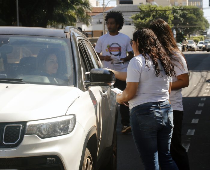 No trânsito, enxergar o outro é salvar vidas instituições abrem movimento Maio Amarelo com foco em empatia e tecnologia