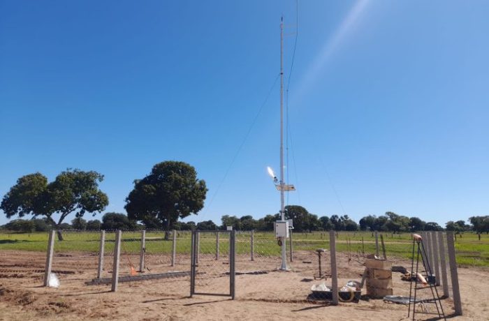 Operada pelo Cemtec-MS, primeira estação meteorológica instalada no Pantanal começa a transmitir dados