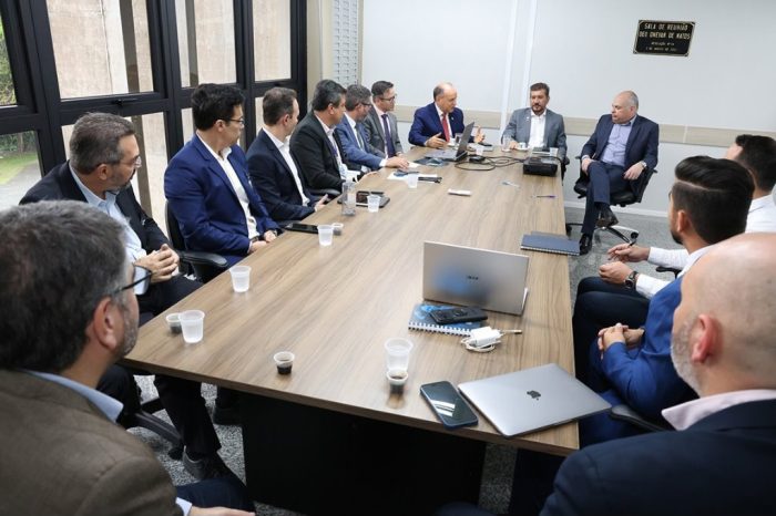 Para melhorar serviço 190, operadora vai disponibilizar à Sejusp técnico permanente