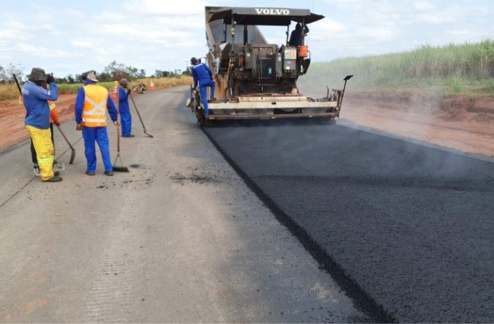 Pavimentacao-Estrada-da-Balsinha