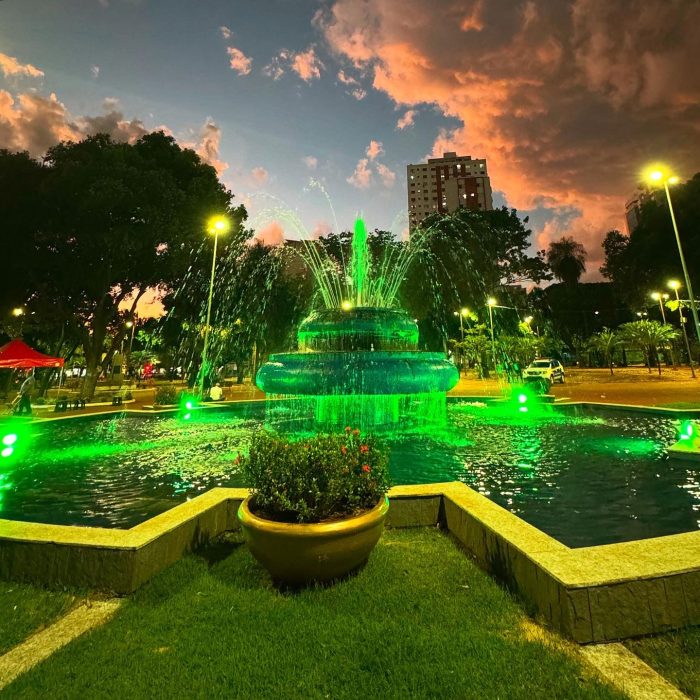 Praça Ary Coelho terá horário especial durante o período de Natal