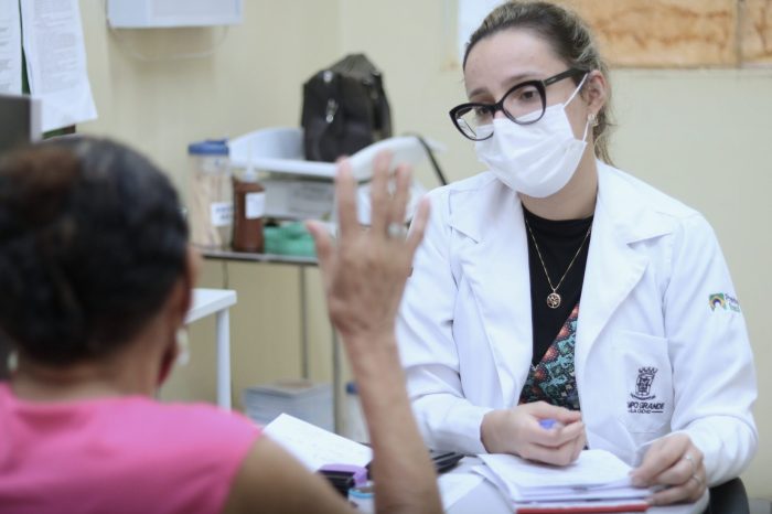 PrefCG convoca médicos para reforçar atendimentos