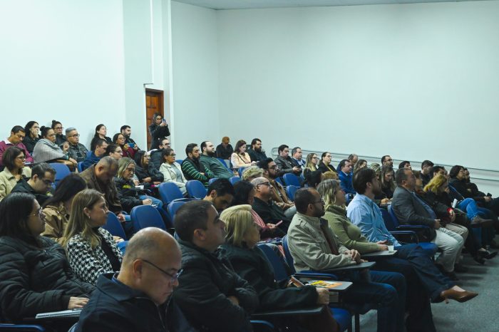 PrefCG orienta secretarias sobre planejamento financeiro de 2027