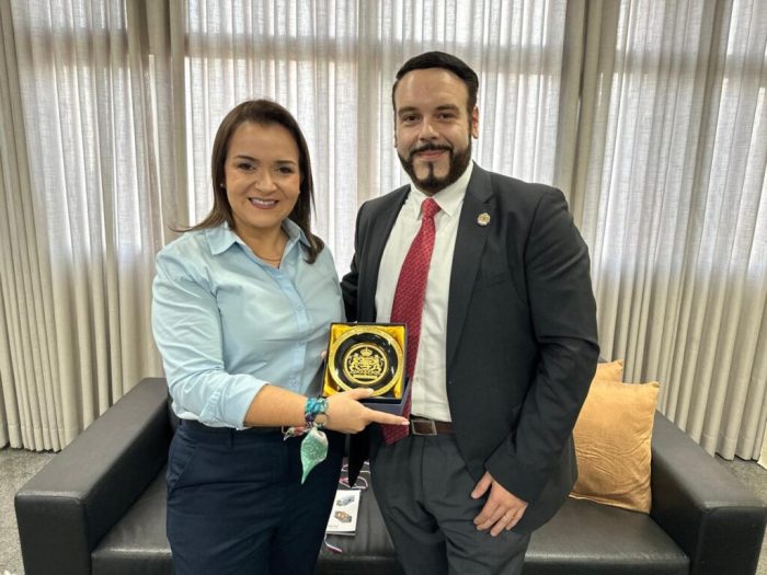 Prefeita_Adriane_consul_Luxemburgo