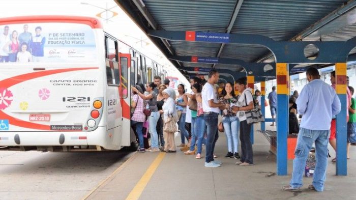 Prefeitura e Governo do Estado articulam acordo e colocam fim à greve do transporte