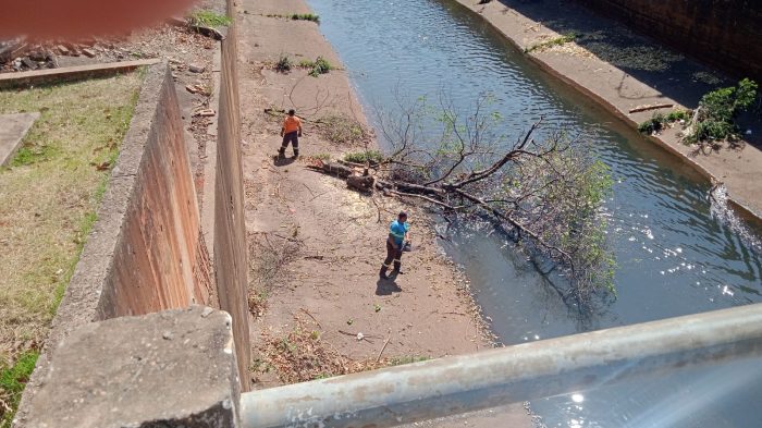 Prefeitura intensifica trabalho de limpeza e manutenção de vias no centro e nos bairros