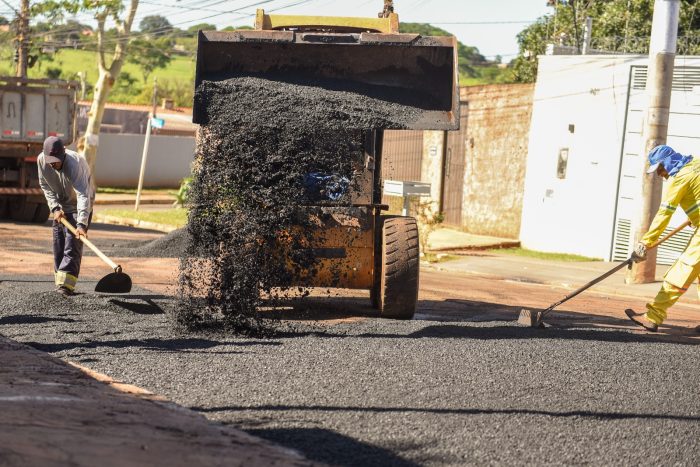 Prefeitura tapa mais de 6 mil buracos em quatro dias
