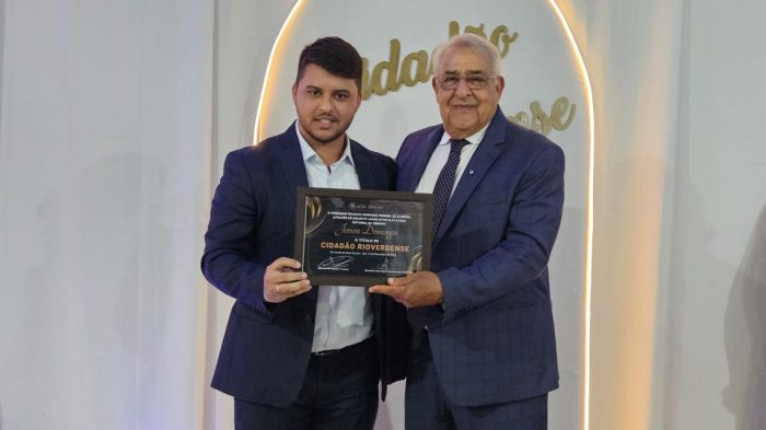 Presidente Jerson Domingos é homenageado com o título de Cidadão Rioverdense