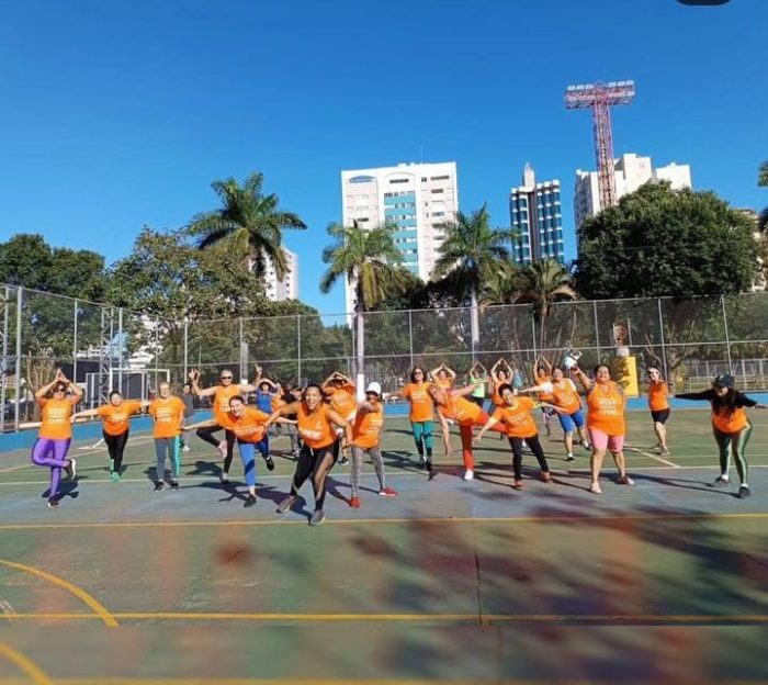 Programa Movimenta Campo Grande promove conscientização sobre o câncer de mama no Outubro Rosa
