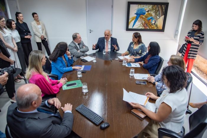 Protocolo #TodosPorElas reforça atuação conjunta pela educação e enfrentamento à violência