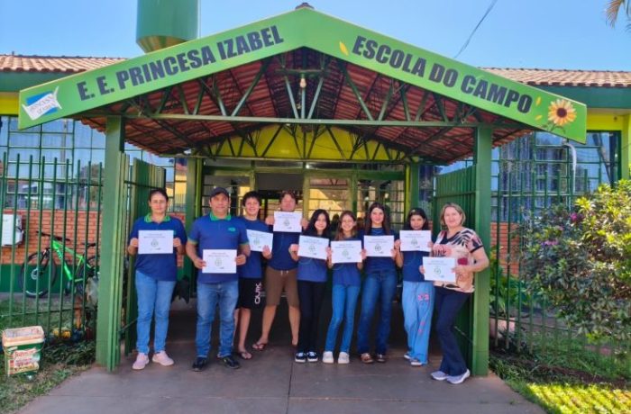 Rede Estadual de Ensino recebe prêmio por campanha com medidas de segurança