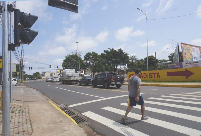 Reordenamento viário da Três Barras melhora o fluxo e agrada moradores da região do Bandeira
