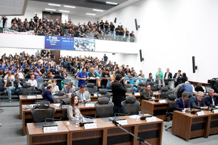 Retrospectiva Assembleia Legislativa foi centro de debates cruciais