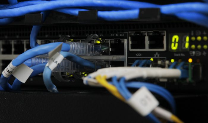 Rompimento de fibra na região de Dourados deixa instáveis sistemas do Detran em três agências