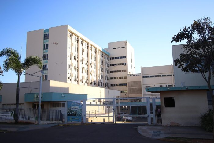 Sesau mantém equipe na Santa Casa para organizar fluxo de pacientes