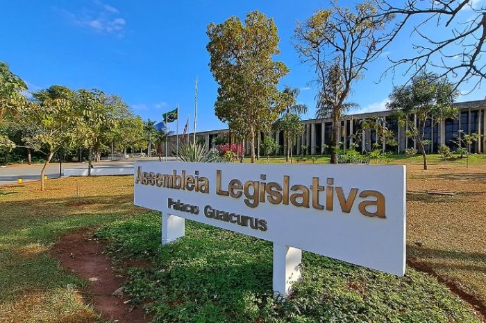 Sessões, reuniões e lançamento da campanha #TodosPorElas são destaques