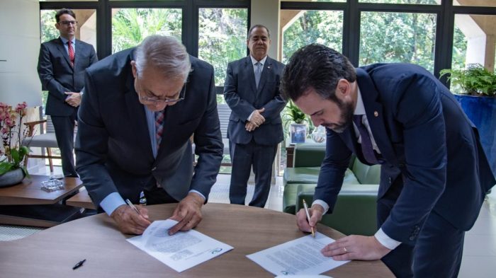 TCE-MS e MPMS celebram Acordo de Cooperação Técnica entre as instituições