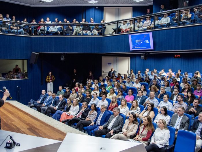 TCE-MS lança plataforma de Inteligência Artificial Generativa e guia de uso ético da tecnologia