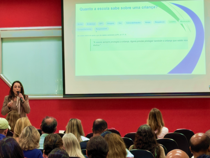 TCE-MS orienta gestores da educação sobre proteção de dados e ECA Digital