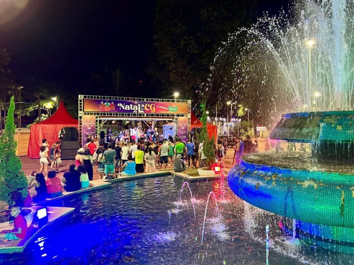 Última noite Natalina na Praça Ary Coelho encerra programação no Centro de Campo Grande com ares de Carnaval