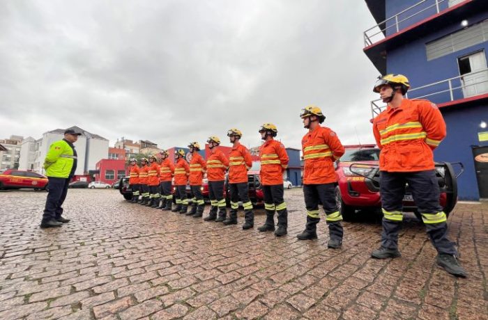 bombeiros gaúchos estão a caminho de MS para ajudar no combate aos incêndios florestais