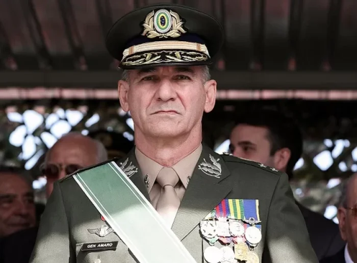 general-amaro-3