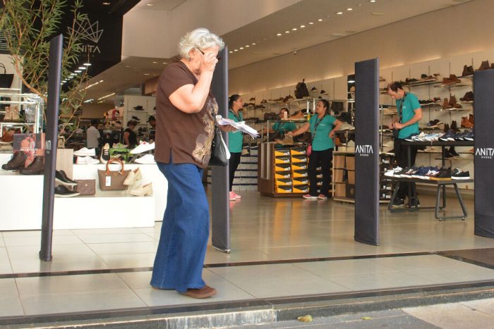 idosos-comercio-go