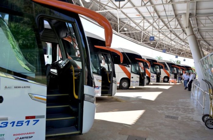 onibus-na-rodoviaria-de-CG
